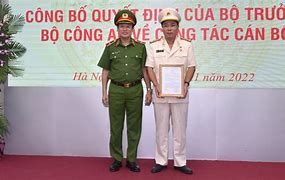 Lưu Thành Tín Cục Phó C01